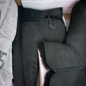 New uggs women’s short button boots